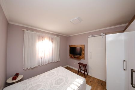 Casa à venda com 250m², 4 quartos e 2 vagas Casa à venda com 250m², 4 quartos e 2 vagasSuíte