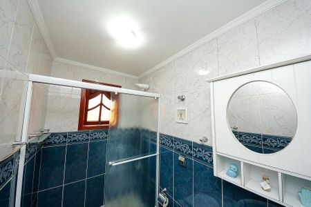 Casa à venda com 250m², 4 quartos e 2 vagas Casa à venda com 250m², 4 quartos e 2 vagasBanheiro 1