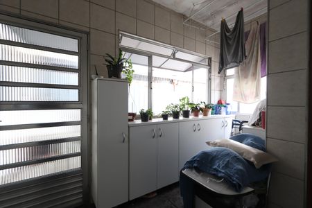 Casa à venda com 200m², 3 quartos e 2 vagasLavanderia