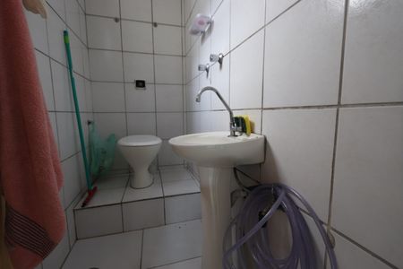 Casa à venda com 200m², 3 quartos e 2 vagasBanheiro da Edícula