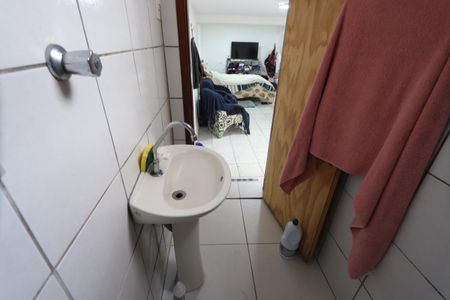 Casa à venda com 200m², 3 quartos e 2 vagasBanheiro da Edícula