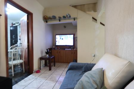 Casa à venda com 200m², 3 quartos e 2 vagasSala