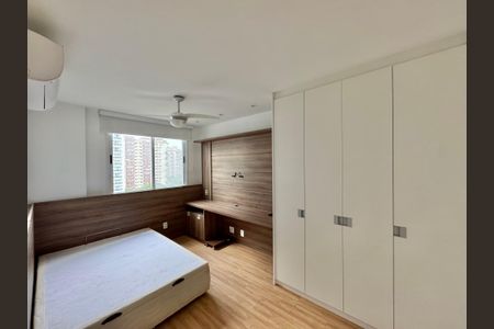 Apartamento à venda com 135m², 3 quartos e 2 vagasSuíte 2