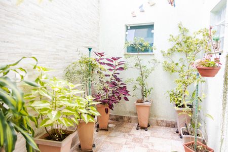 Casa à venda com 199m², 3 quartos e 5 vagas Casa à venda com 199m², 3 quartos e 5 vagasJardim de Inverno