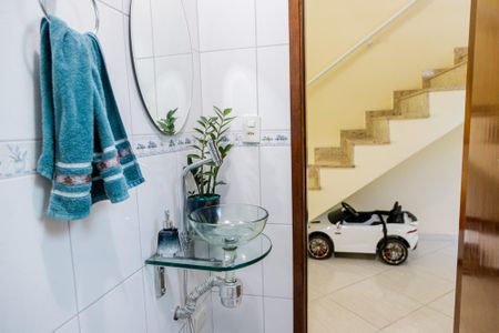 Casa à venda com 199m², 3 quartos e 5 vagas Casa à venda com 199m², 3 quartos e 5 vagasLavabo