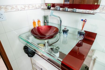 Casa à venda com 199m², 3 quartos e 5 vagas Casa à venda com 199m², 3 quartos e 5 vagasBanheiro da Suíte