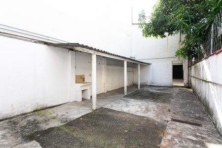 Casa para alugar com 250m², 1 quarto e 2 vagas Casa para alugar com 250m², 1 quarto e 2 vagasQuintal