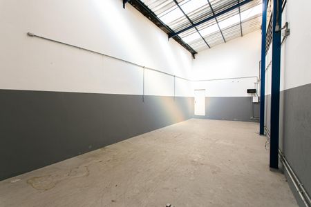 Casa para alugar com 250m², 1 quarto e 2 vagas Casa para alugar com 250m², 1 quarto e 2 vagasSalão