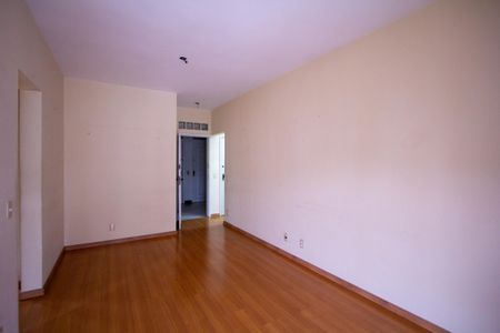 Apartamento à venda com 137m², 2 quartos e 1 vagaSala