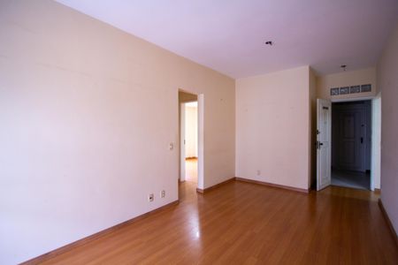 Apartamento à venda com 137m², 2 quartos e 1 vagaSala