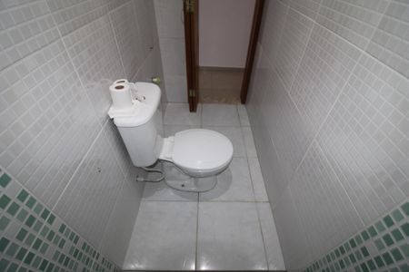 Casa à venda com 100m², 4 quartos e sem vagaBanheiro