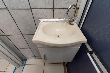 Banheiro de casa para alugar com 1 quarto, 40m² em Jardim Brasília (zona Leste), São Paulo