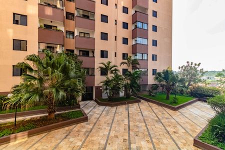 Apartamento para alugar com 55m², 2 quartos e 1 vaga Apartamento para alugar com 55m², 2 quartos e 1 vagaVista da Varanda da Sala