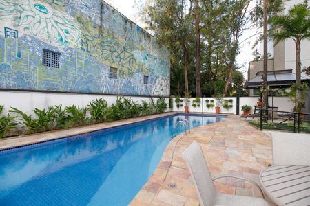 Apartamento à venda com 49m², 1 quarto e 1 vaga Apartamento à venda com 49m², 1 quarto e 1 vagaÁrea Comum - Piscina