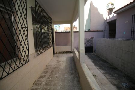 Casa à venda com 81m², 2 quartos e 1 vagaVaranda