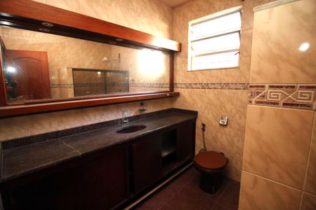 Casa à venda com 81m², 2 quartos e 1 vagaBanheiro