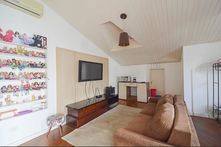 Casa de condomínio à venda com 570m², 5 quartos e 4 vagasQuarto 4 - Suíte