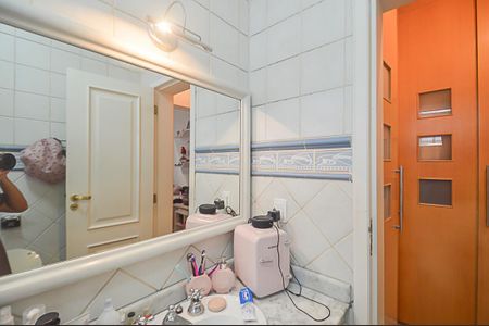 Casa de condomínio à venda com 570m², 5 quartos e 4 vagasBanheiro da Suíte 3