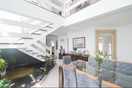 Casa de condomínio à venda com 570m², 5 quartos e 4 vagasSala 2