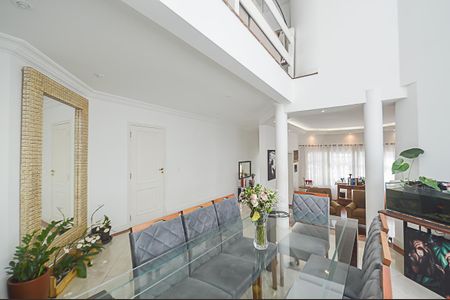 Casa de condomínio à venda com 570m², 5 quartos e 4 vagasSala 2