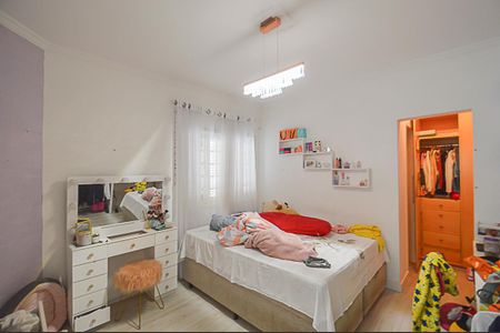 Casa de condomínio à venda com 570m², 5 quartos e 4 vagasQuarto 3 - Suíte