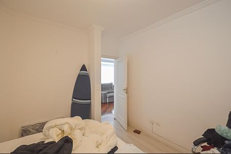 Casa de condomínio à venda com 570m², 5 quartos e 4 vagasQuarto 5 - Suíte