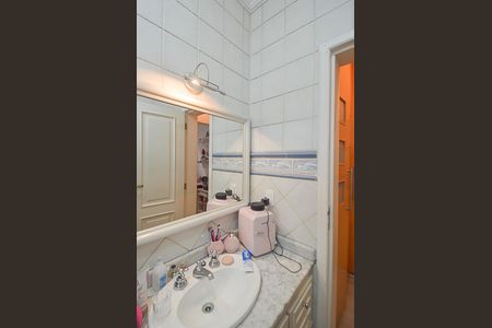 Casa de condomínio à venda com 570m², 5 quartos e 4 vagasBanheiro da Suíte 3