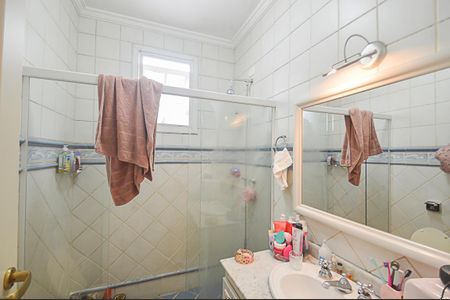 Casa de condomínio à venda com 570m², 5 quartos e 4 vagasBanheiro da Suíte 3