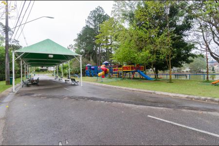 Casa de condomínio à venda com 570m², 5 quartos e 4 vagasÁrea comum - Playground