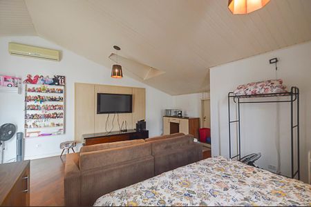 Casa de condomínio à venda com 570m², 5 quartos e 4 vagasQuarto 4 - Suíte