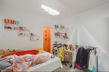 Casa de condomínio à venda com 570m², 5 quartos e 4 vagasQuarto 3 - Suíte