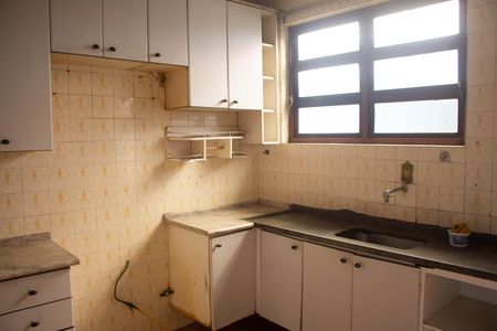 Casa para alugar com 220m², 3 quartos e 4 vagas Casa para alugar com 220m², 3 quartos e 4 vagasCozinha
