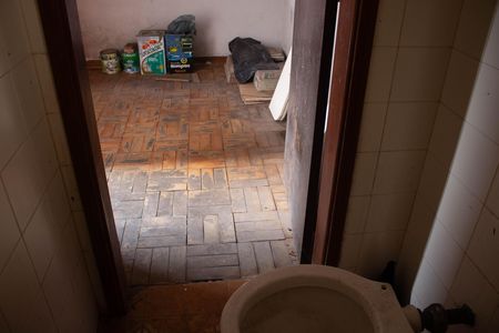 Casa para alugar com 220m², 3 quartos e 4 vagas Casa para alugar com 220m², 3 quartos e 4 vagasBanheiro de Serviço