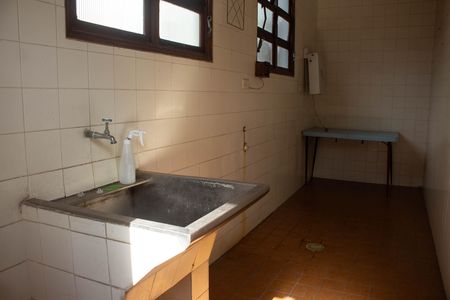 Casa para alugar com 220m², 3 quartos e 4 vagas Casa para alugar com 220m², 3 quartos e 4 vagasÁrea de serviço