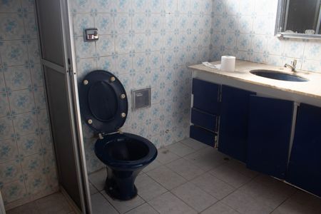 Casa para alugar com 220m², 3 quartos e 4 vagas Casa para alugar com 220m², 3 quartos e 4 vagasBanheiro