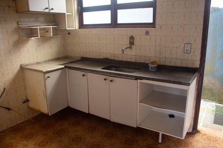 Casa para alugar com 220m², 3 quartos e 4 vagas Casa para alugar com 220m², 3 quartos e 4 vagasCozinha