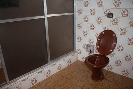 Casa para alugar com 220m², 3 quartos e 4 vagas Casa para alugar com 220m², 3 quartos e 4 vagasBanheiro Suite