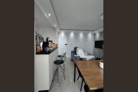 Apartamento à venda com 55m², 2 quartos e 1 vaga Apartamento à venda com 55m², 2 quartos e 1 vagaSala