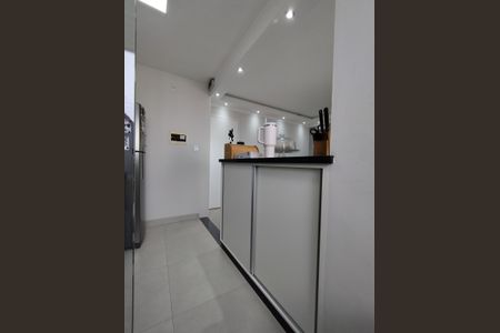 Apartamento à venda com 55m², 2 quartos e 1 vaga Apartamento à venda com 55m², 2 quartos e 1 vagaCozinha - Armários