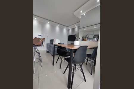 Apartamento à venda com 55m², 2 quartos e 1 vaga Apartamento à venda com 55m², 2 quartos e 1 vagaSala