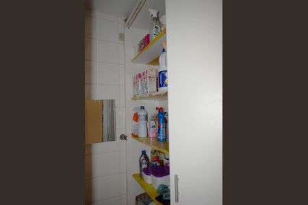 Apartamento à venda com 63m², 2 quartos e 1 vagaÁrea de Serviço - despensa