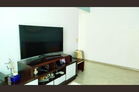 Apartamento à venda com 63m², 2 quartos e 1 vagaSala