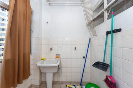 Apartamento à venda com 141m², 2 quartos e 1 vagaÁrea de Serviço