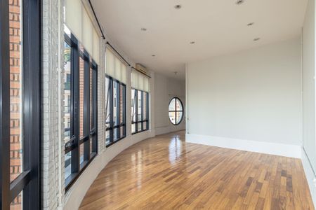 Apartamento à venda com 127m², 2 quartos e 3 vagasSala