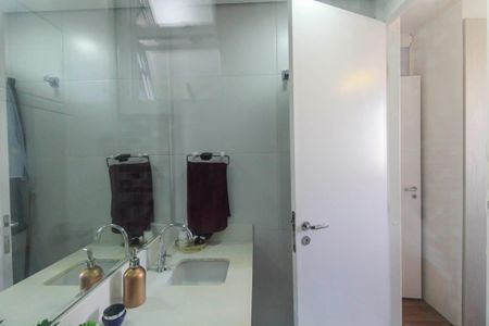 Apartamento à venda com 65m², 2 quartos e 1 vaga Apartamento à venda com 65m², 2 quartos e 1 vagaBanheiro da Suíte