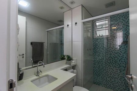Apartamento à venda com 65m², 2 quartos e 1 vaga Apartamento à venda com 65m², 2 quartos e 1 vagaBanheiro Social