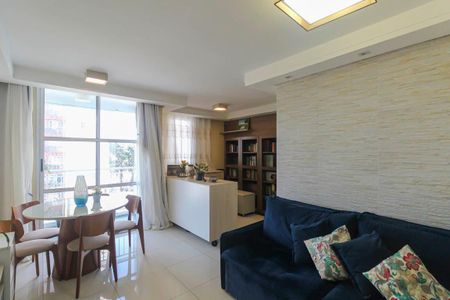 Apartamento à venda com 65m², 2 quartos e 1 vaga Apartamento à venda com 65m², 2 quartos e 1 vagaSala
