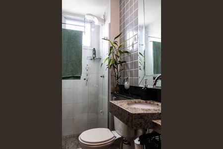 Apartamento à venda com 64m², 2 quartos e 2 vagasBanheiro Social