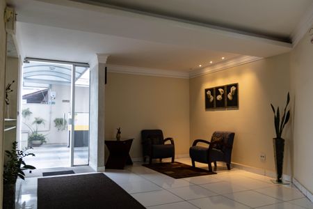 Apartamento à venda com 64m², 2 quartos e 2 vagasHall de entrada