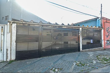 Casa à venda com 145m², 2 quartos e 2 vagasFachada